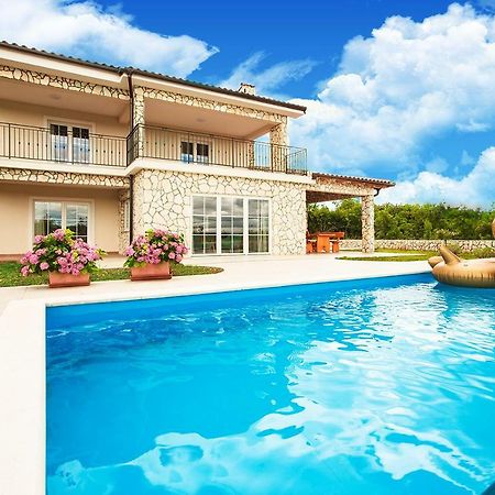 Villa Dora Suzan エクステリア 写真